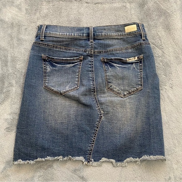 Seven7 size 2 washed blue mini skirt - Picture 3 of 4